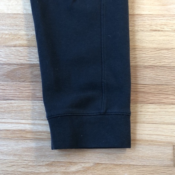 Old Navy - $6 - Picture 3 of 8